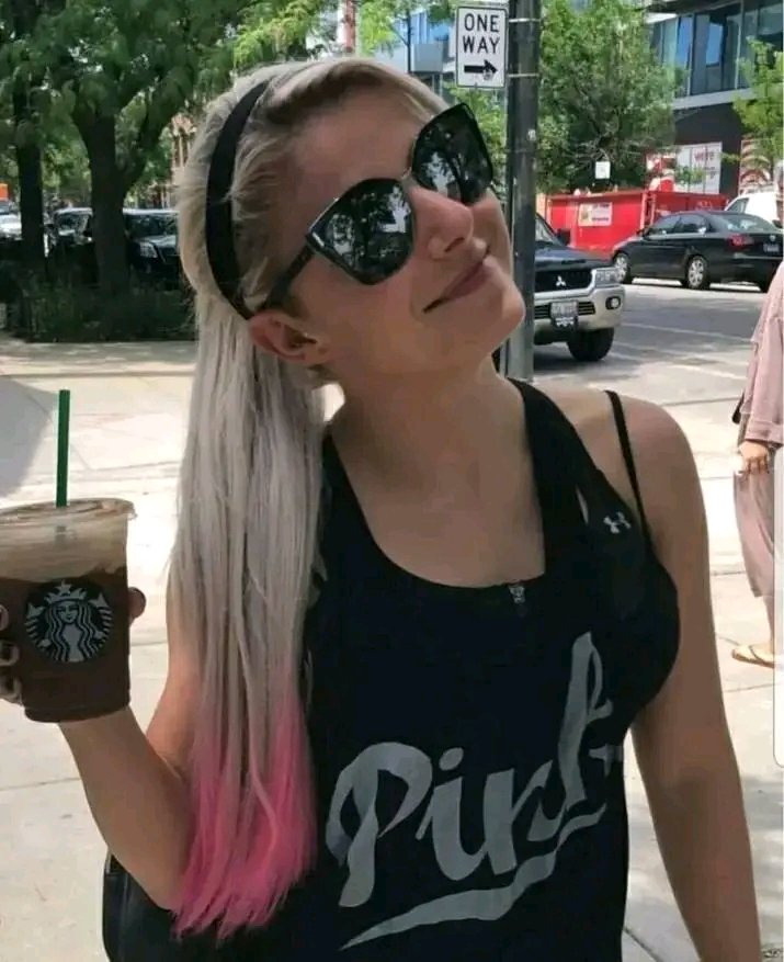 alexabliss468's tweet photo. https://t.co/VYkcPxKsIz