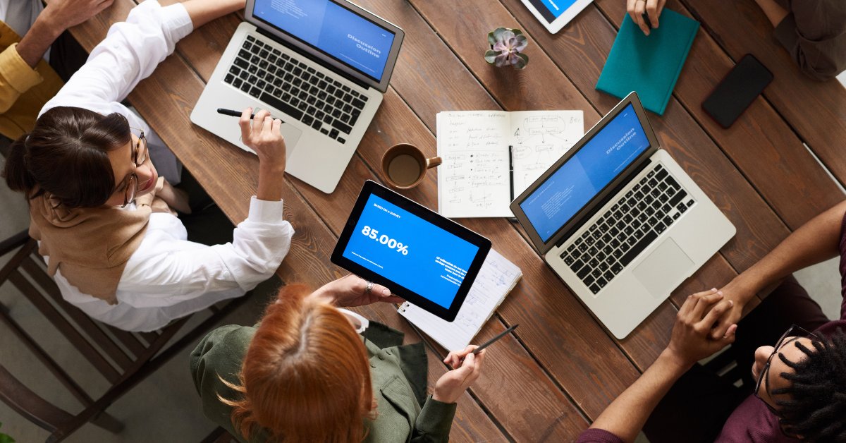 InpixonHQ's tweet photo. When @PaloAltoNtwks' growth and employee onboarding became unmanageable, Inpixon was there to help. Here's how we helped streamline their workplace tech stack & processes: https://t.co/bkZiuR9lVn #TechnologyStack #Iot #WorkplaceTools https://t.co/h4mst3PI6v
