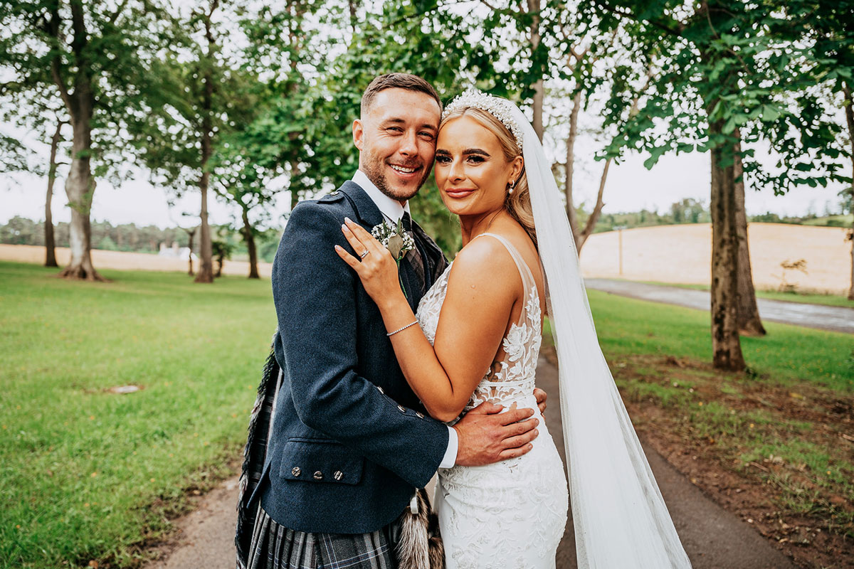 tietheknotscot's tweet photo. ✨❕White wedding heaven 🤍✨
 
#WeddingoftheWeek couple Natalie + Chris married at @enterkine on a big day that was the epitome of classic Scottish country-house wedding glamour

See it here ➡️ https://t.co/2aCvX8zrbx

📸 @BeveridgeDaryl 

#scottishwedding #weddingscotland https://t.co/2ejS2KfWFM