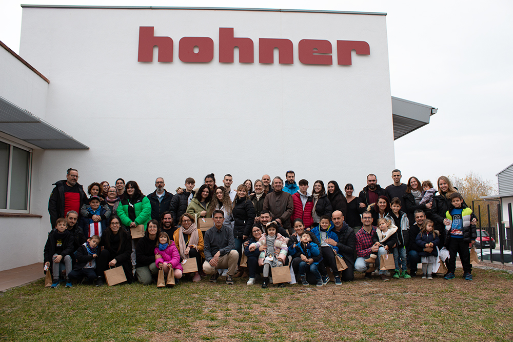 encoderhohner's tweet image. Avui hem realitzat la IV Jornada de Portes Obertes a Hohner pels familiars de les treballadores i treballadors. Hem passat una bona jornada, on unes 80 persones han pogut gaudir de la visita a la fàbrica. Gràcies a tots i totes per la vostra participació 😃!
#yourencoderexperts