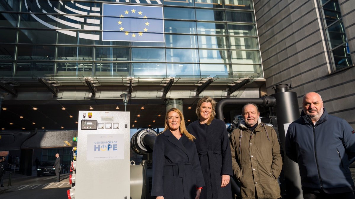 EP_President's tweet photo. #GeneratorsofHope from @Europarl_EN to Ukraine.

Today we join an increasing number of cities &amp; towns by donating a generator with the first batch from Brussels &amp; other Belgian cities to Ukraine.

Proud to lead an institution practicing solidarity with concrete action.

🇪🇺🇧🇪🇺🇦 https://t.co/qSy7JvglIu