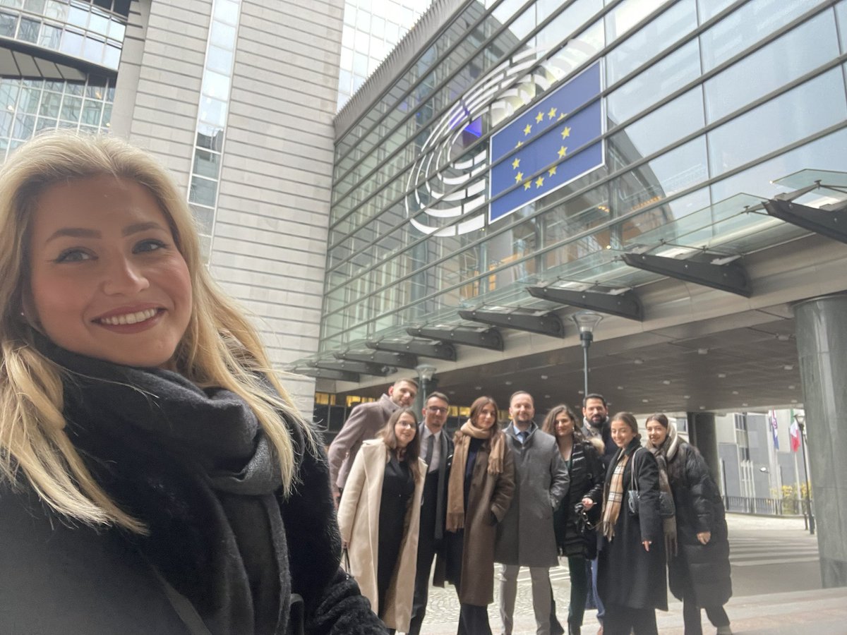 WeAreEDYN's tweet photo. #PoliticalTwinningTrip 
#EDYNers started their Thursday at the @Europarl_EN meeting the #ExternalPolicies team of the Cabinet @EP_President https://t.co/ZbZVkbjais