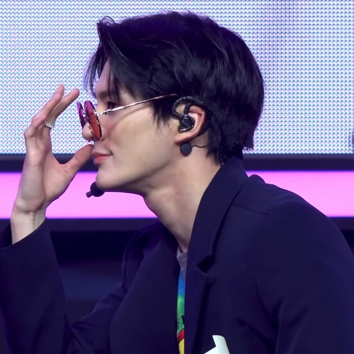 jn20192's tweet photo. 올타임 레전드 엔딩요정 https://t.co/7T4094X1bU
