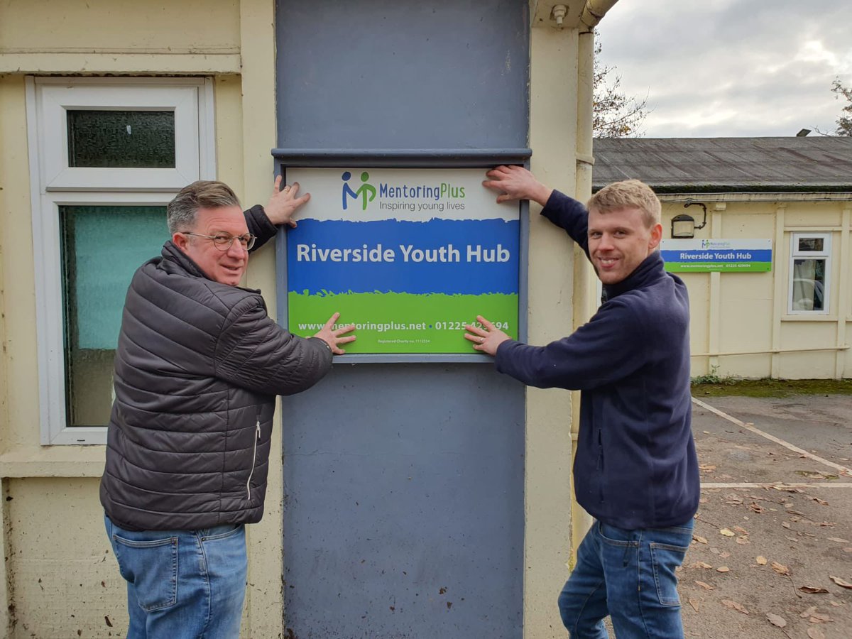 Loving our new signs thanks to @minutemanbath for their support with this. Pleased to say that @votedave is no longer holding it up & they are secured! #newsignage #bathcharity