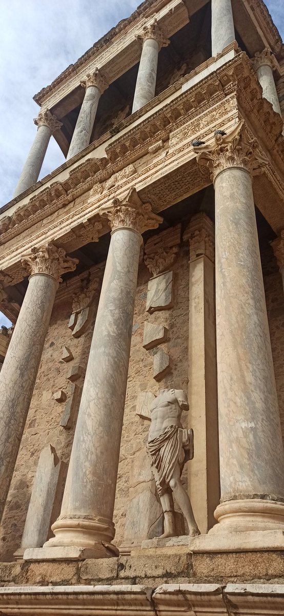 andreagdz_'s tweet photo. ✨🏛️ https://t.co/tSus41LQrT