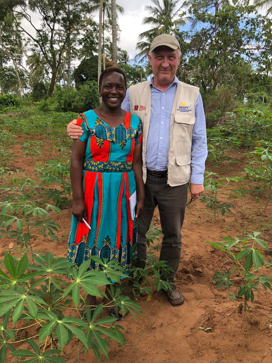 1/ Today as the last on this odyssey with MESPT I visited Tsiku CBO in Kwale County where Ms Anastasia Kangaroo gave me an eloquent description of her multiple uses of cassava and on the CBO’s efforts on increasing the production of cassava and on the commercialisation of cassava