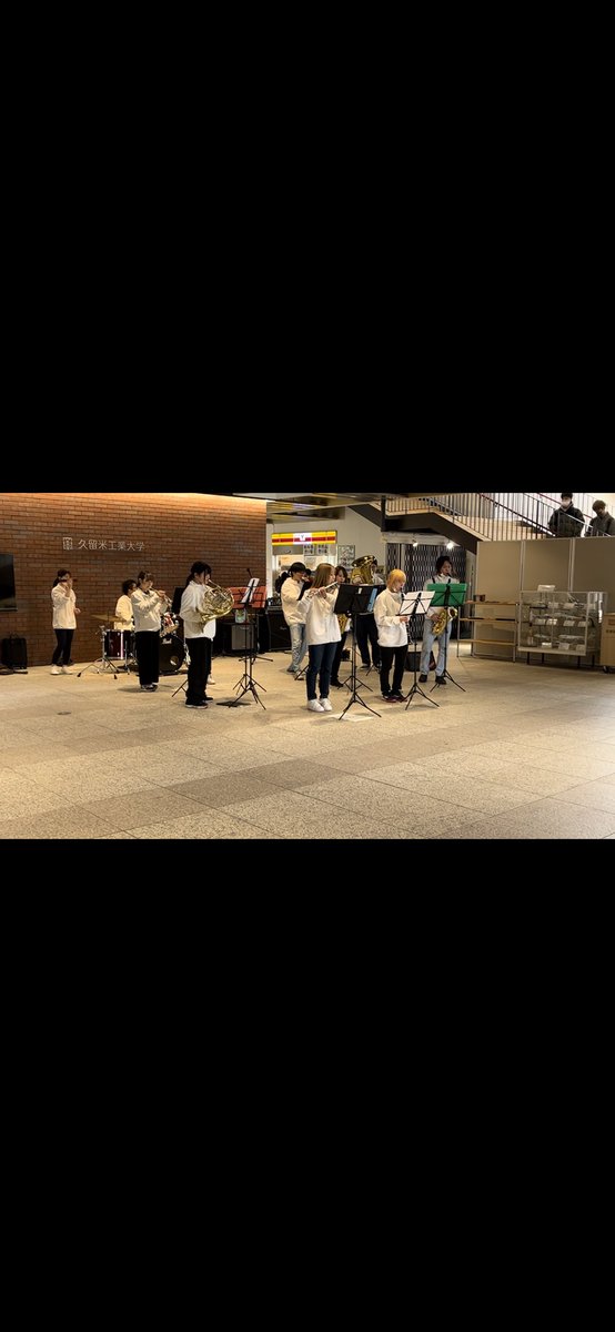 kit_bb1208's tweet photo. 今日12月8日は創部記念日です！
 今年8周年を迎えることができました🎶
 これからも応援よろしくお願いします!!

また、今日は学内演奏会を行いました！
盛り上がってとても楽しい演奏会でした。
次は定期演奏会！お待ちしております。 https://t.co/4STkSdVdTn