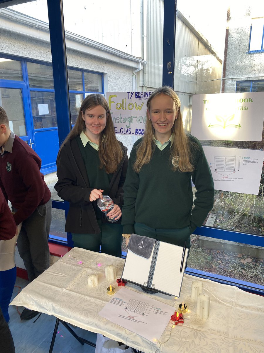 StOliverPP's tweet photo. The GPA is very busy this afternoon at our Christmas Fair 🎄 Specialised football socks from @SoccerSock1, sustainable note pads, glass jewellery, hampers, raffle tickets and baked products and much more available. The “♥️ Shack” compatibility stand is proving very popular! https://t.co/EGQ4YdgDTE