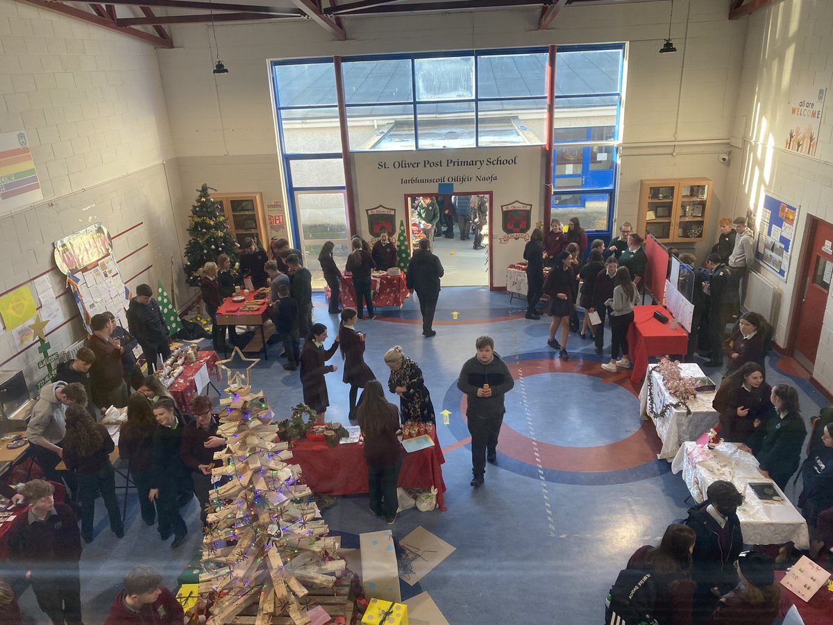 StOliverPP's tweet photo. The GPA is very busy this afternoon at our Christmas Fair 🎄 Specialised football socks from @SoccerSock1, sustainable note pads, glass jewellery, hampers, raffle tickets and baked products and much more available. The “♥️ Shack” compatibility stand is proving very popular! https://t.co/EGQ4YdgDTE