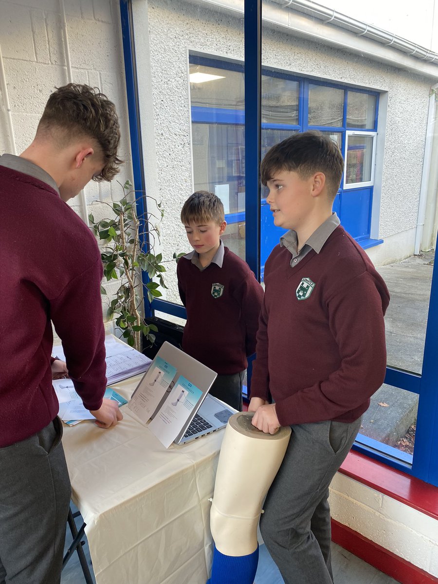 StOliverPP's tweet photo. The GPA is very busy this afternoon at our Christmas Fair 🎄 Specialised football socks from @SoccerSock1, sustainable note pads, glass jewellery, hampers, raffle tickets and baked products and much more available. The “♥️ Shack” compatibility stand is proving very popular! https://t.co/EGQ4YdgDTE
