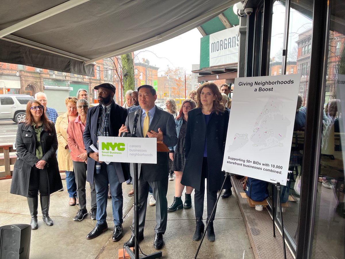 We're awarding nearly $4.4M to small BIDs across NYC to enhance street life, improve quality of life, &amp; support local small biz!
💰➡️ 🏙️

Read more: nyc.gov/site/sbs/about…