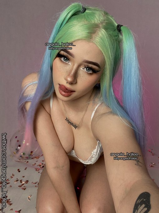 Can I lick your dick? https://t.co/fP1MIuw9WY