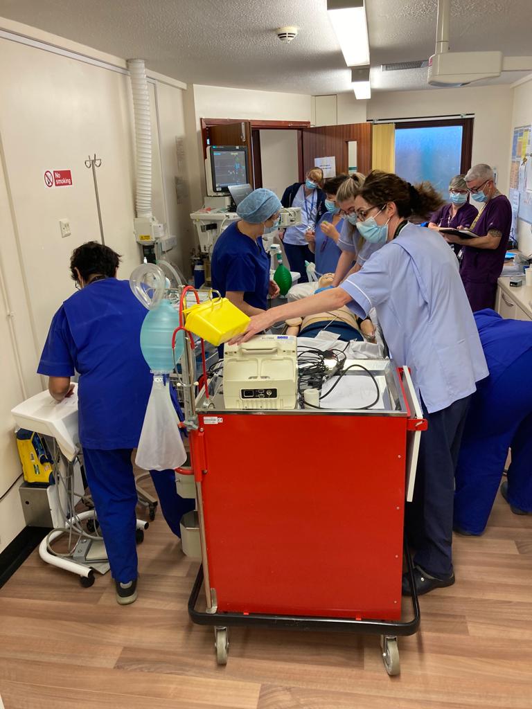 Sim_at_UHL's tweet photo. Our first Insitu SIM since the pandemic. Nice to be back with our friends from Glenvale Dental clinic at the Glenfield https://t.co/e1gwQXGoli
