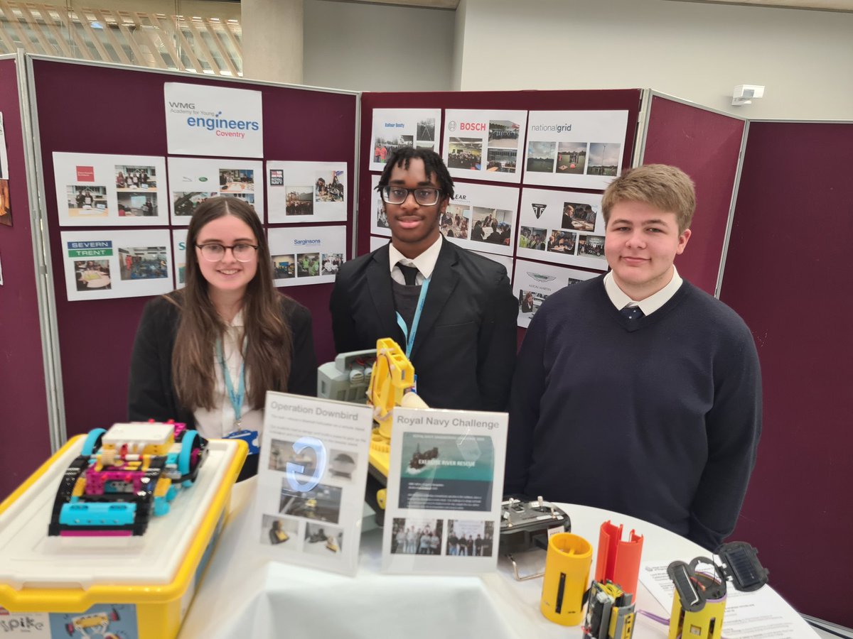 EduRAEng's tweet photo. What a buzz @wmgwarwick #CeleberateLBEEP hearing about the many amazing projects that the schools involved in the programme have been getting stuck into from lego robots to Xmas trees made from recycled materials.

Find out more: https://t.co/6sKOgweKSy

#ThisIsEngineering https://t.co/3vADwUuiQj