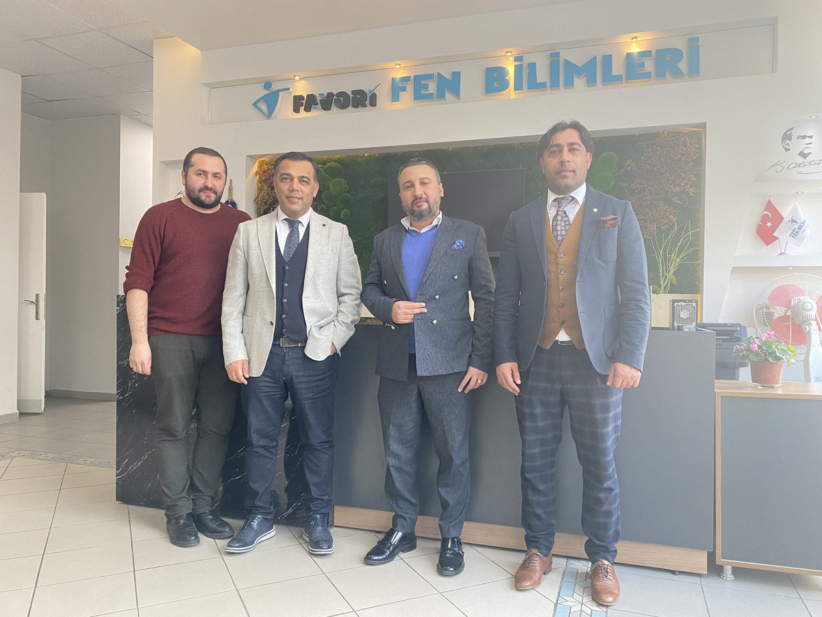 turay_kesler's tweet photo. Ziyaret: Kadıköy/ Göztepe Kurs Şubemizi ziyaret ettik, Gökhan Bey ve Oğuz Bey ile yeni dönem çalışmalarını değerlendirdik.. https://t.co/9uGciO2yKk