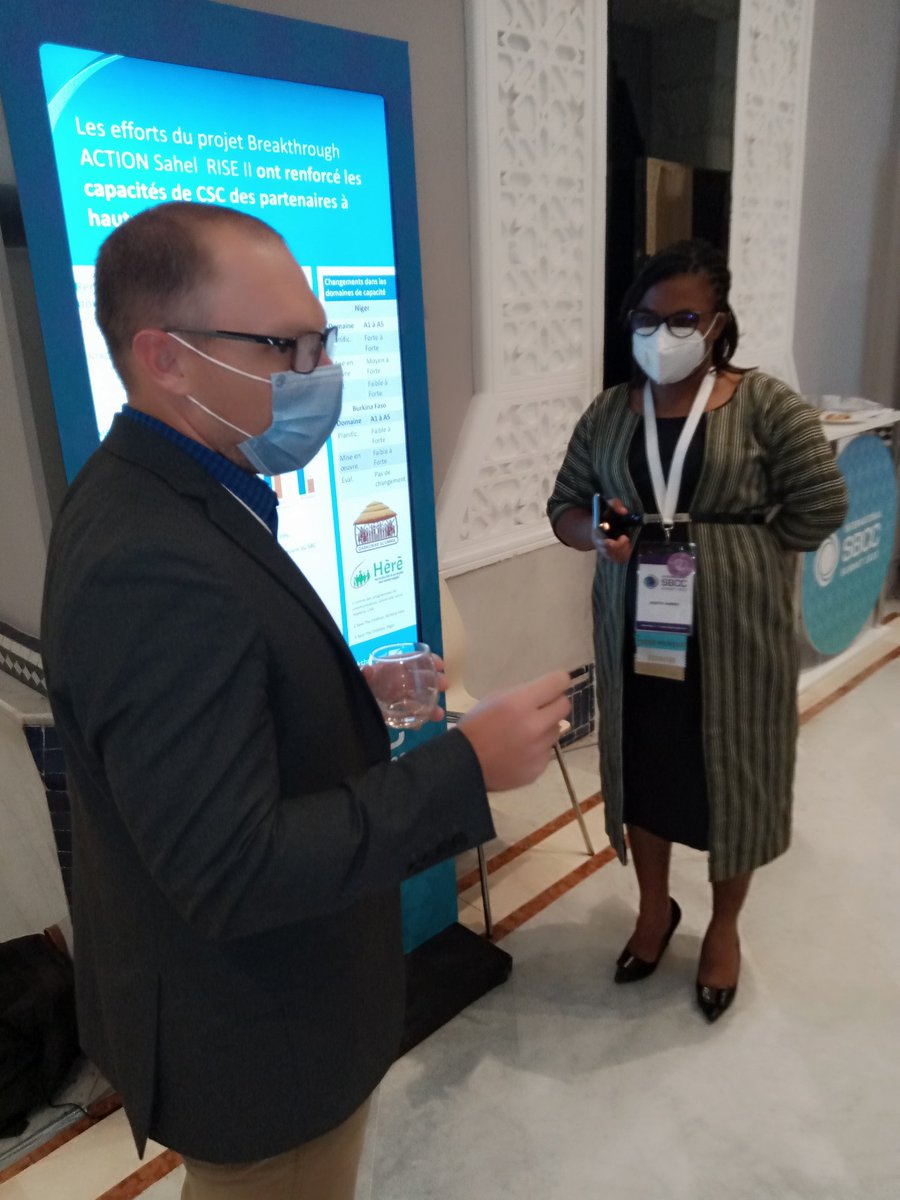 #SBCCSummit, en ce moment <a href="/Breakthrough_AR/">Breakthrough ACTION</a> présente un poster sur les mécanismes de renforcement des capacités en #SBC mis en place au profit des acteurs des Ministères en charge de la santé du #BurkinaFaso et du #Niger ainsi que les projets partenaires du programme RISE II.