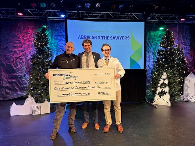 UI Ventures (@ui_ventures) on Twitter photo Another successful pitch for Hawkeye Surgical Lighting at the inaugural <a href="/InnoventureIowa/">InnoVenture Iowa</a> pitch competition. #iowainnovation <a href="/IowaMed/">Carver College of Medicine</a> Another successful pitch for Hawkeye Surgical Lighting at the inaugural <a href="/InnoventureIowa/">InnoVenture Iowa</a> pitch competition. #iowainnovation <a href="/IowaMed/">Carver College of Medicine</a>