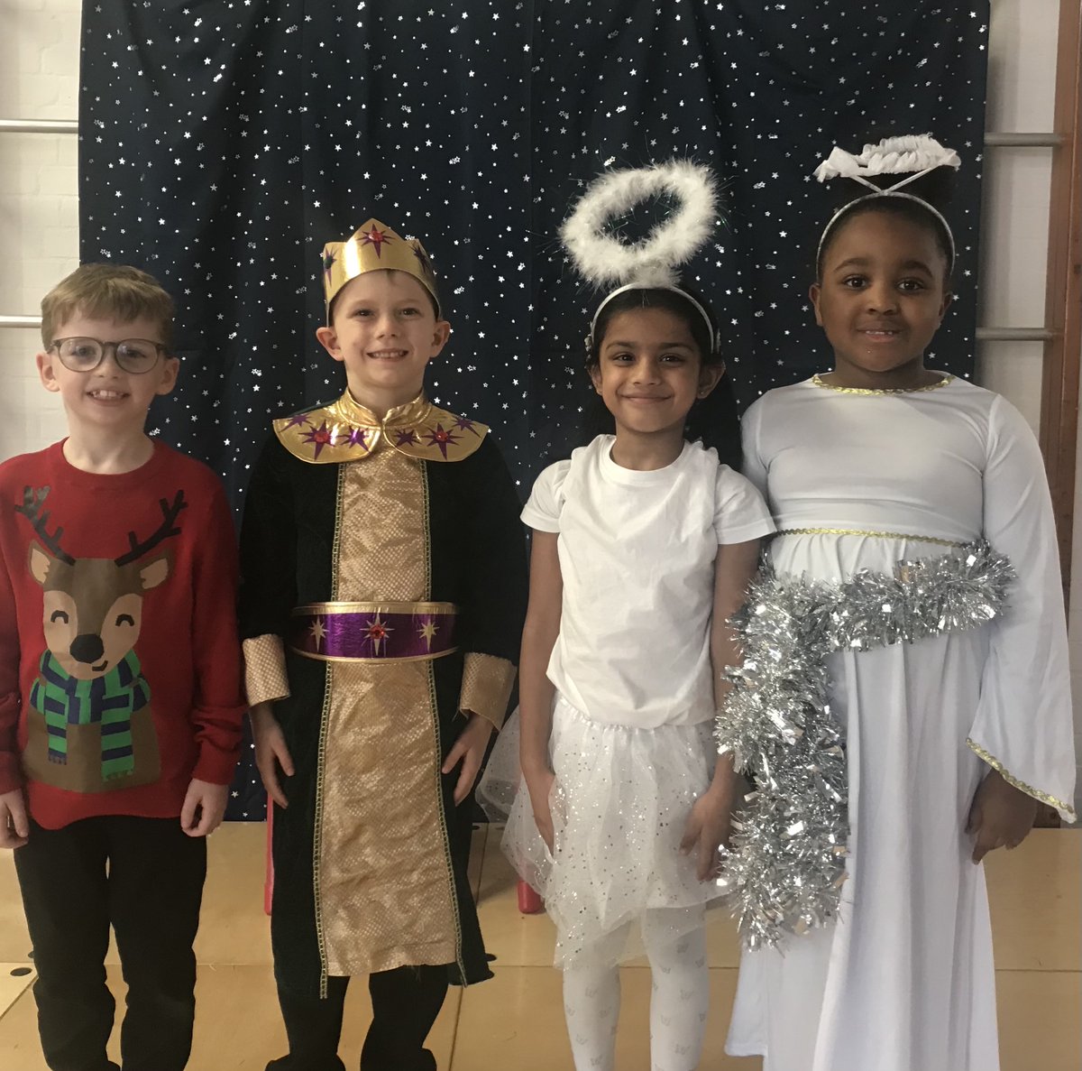 hillcroftps's tweet photo. What a wonderful performance from Year 2 for their Christmas Nativity - the singing, dancing and acting was all fantastic! https://t.co/sGq7o1K0Wf