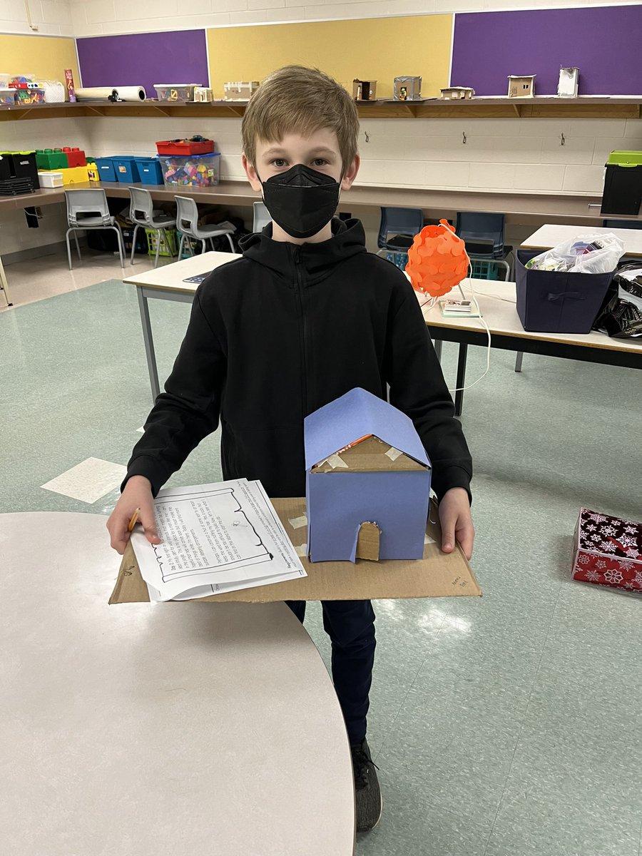 mrboddysclass's tweet photo. Week 1 of our deserted island STEAM Challenge was a huge success. Our lone survivor now has a shelter. I wonder what he will need next to survive on this island! @SKentsclassroom @AssisiOCSB #ocsb https://t.co/K7R8vtNBxF