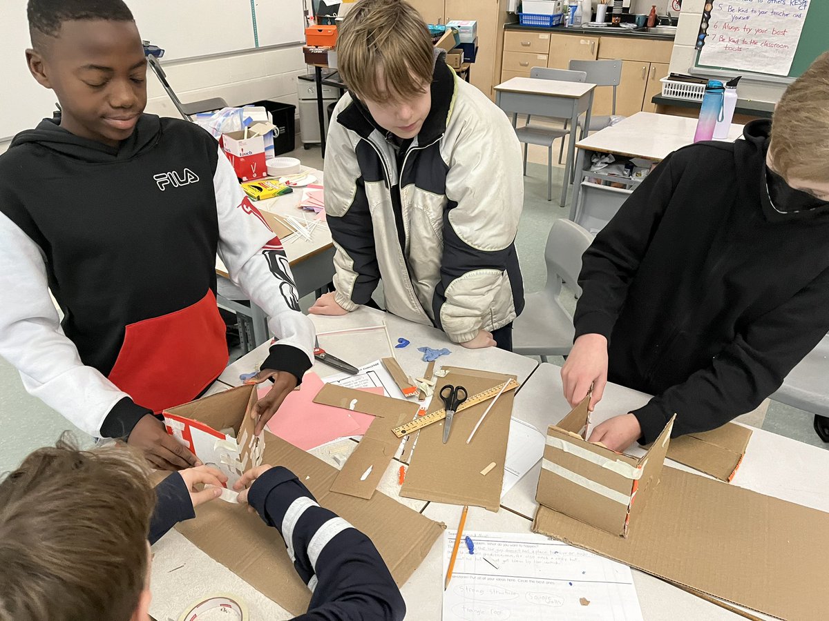 mrboddysclass's tweet photo. Week 1 of our deserted island STEAM Challenge was a huge success. Our lone survivor now has a shelter. I wonder what he will need next to survive on this island! @SKentsclassroom @AssisiOCSB #ocsb https://t.co/K7R8vtNBxF