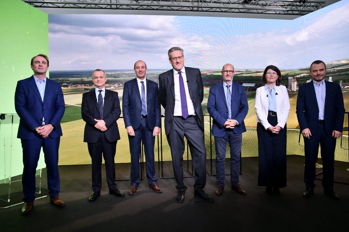 Vivescia's tweet photo. [#AGSection] Après 14 rendez-vous physiques, nous clôturons cette séquence de partage &amp; de dialogue cet après-midi avec une réunion d’information et d’échanges digitale, en live, pour les associés-coopérateurs qui n'ont pas pu être présents aux #AGSection et nos collaborateurs. https://t.co/MihvLmOk9s