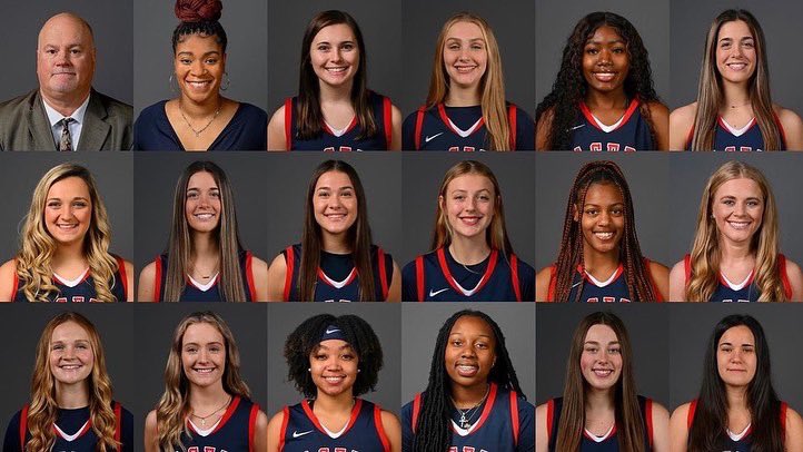 USCAWBB's tweet photo. Good looking squad 🤩🤩 https://t.co/ijc3C6WIUi