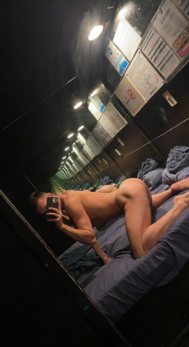 RayxxxRyder's tweet photo. You walk in and find me like this. Wyd? https://t.co/h8SJu6g7SB