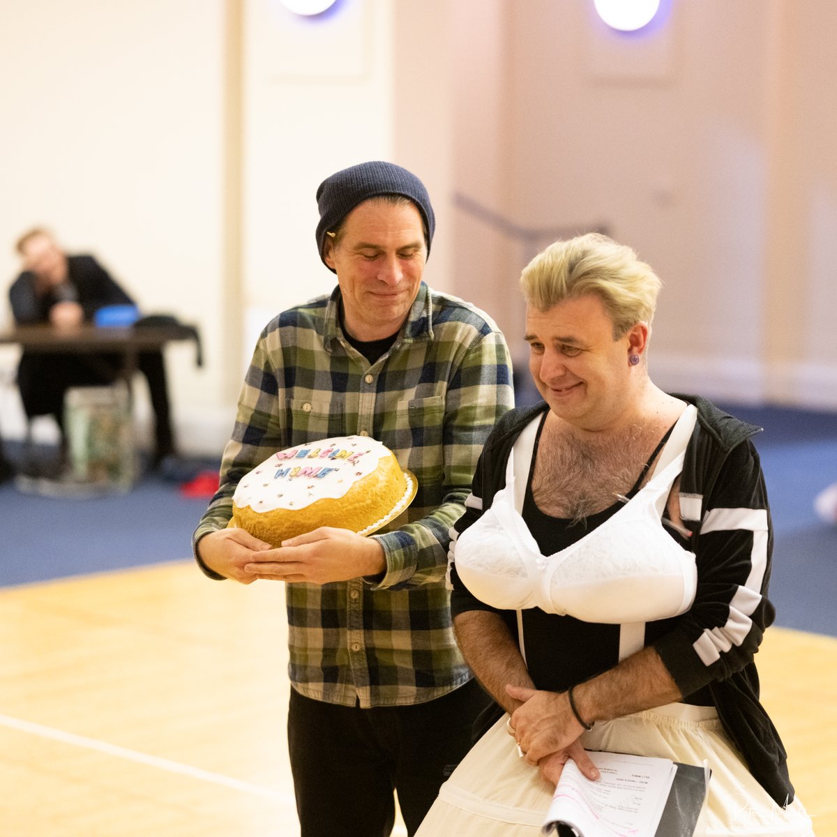 White Rock Theatre (@the_white_rock) on Twitter photo 👀 Have a peek at rehearsals with our cast getting ready for panto opening NEXT WEEK! The only way to find out what they're up to is coming to experience the magic of Beauty and The Beast in #Hastings for yourself... ✨
🥀 15-31 December 🎫👇
whiterocktheatre.org.uk/Online/panto-h…
<a href="/jenny_perry/">Jenny Perry</a> 👀 Have a peek at rehearsals with our cast getting ready for panto opening NEXT WEEK! The only way to find out what they're up to is coming to experience the magic of Beauty and The Beast in #Hastings for yourself... ✨
🥀 15-31 December 🎫👇
whiterocktheatre.org.uk/Online/panto-h…
<a href="/jenny_perry/">Jenny Perry</a>