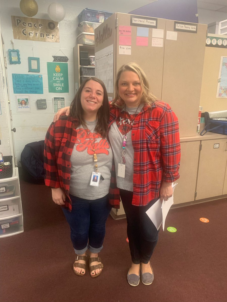 Happy Thursday!!! 🎄