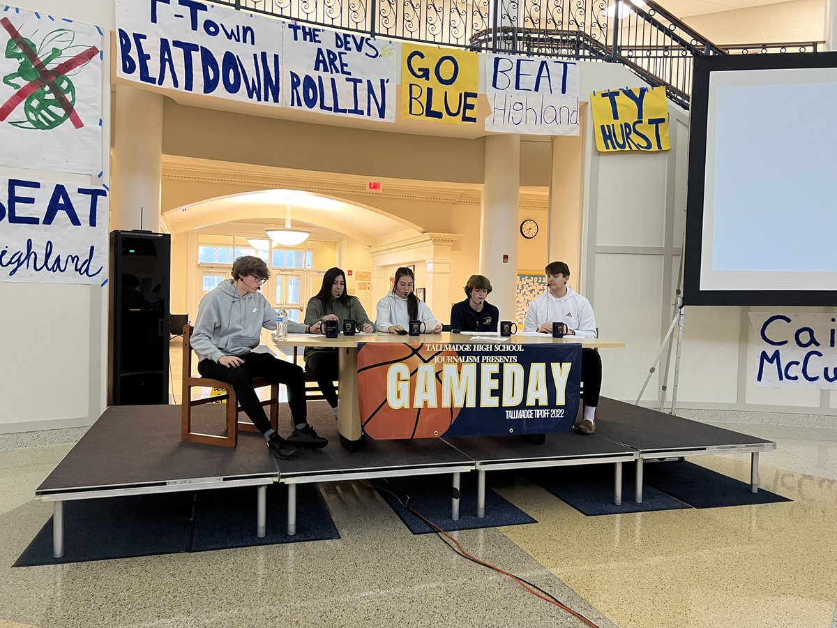 Mrs. Headrick tweet media