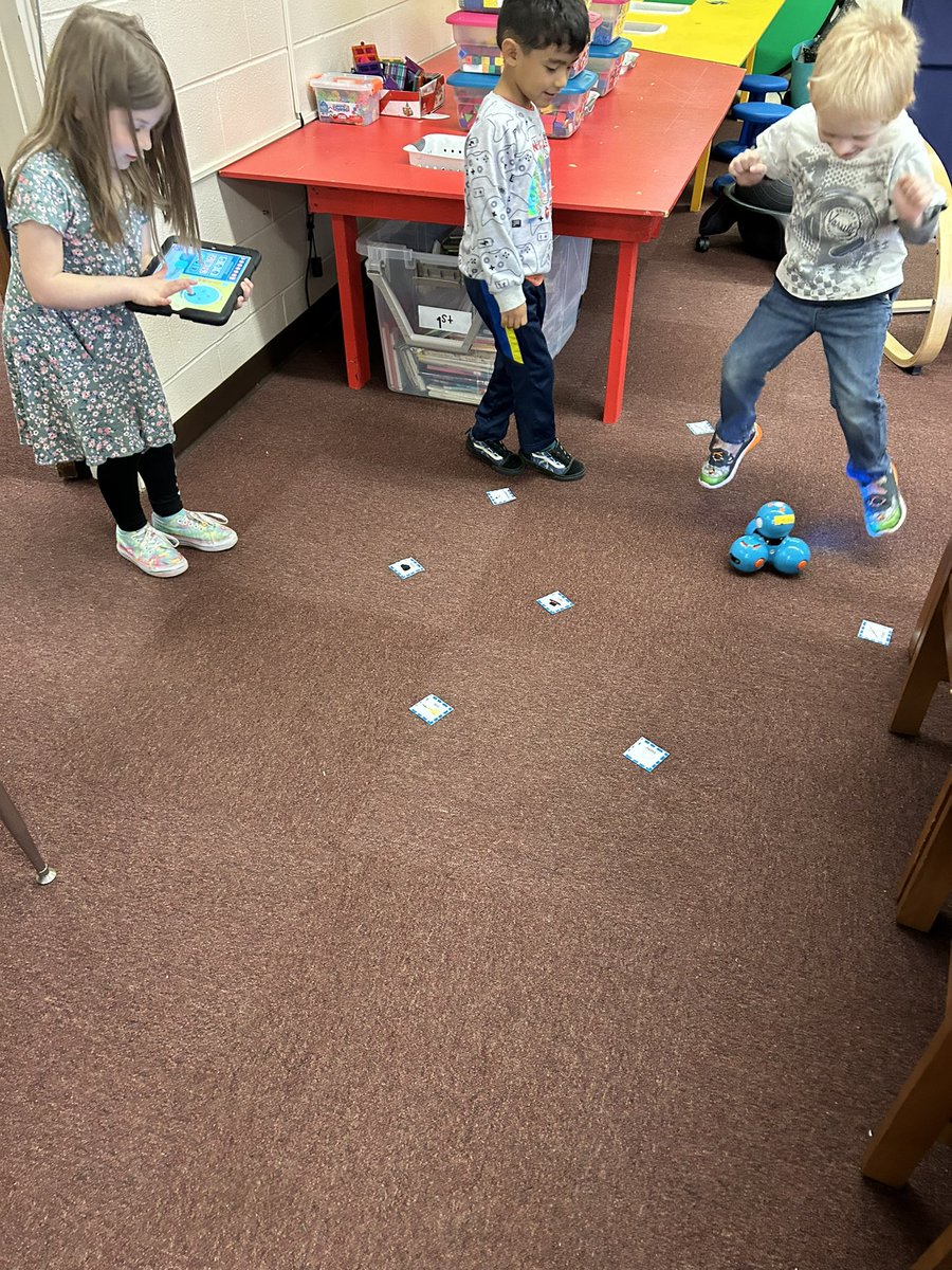 Emily Sauceda tweet media