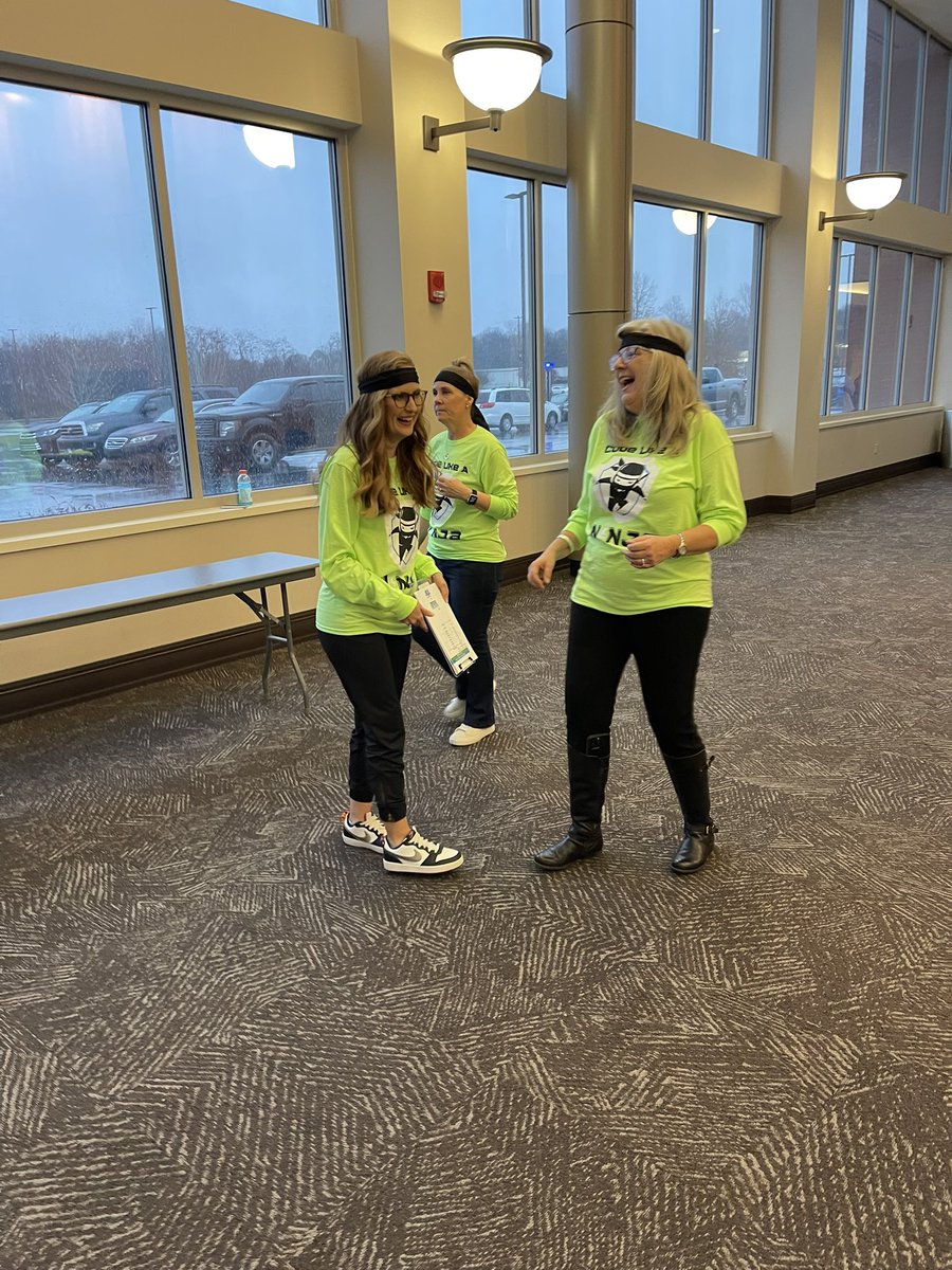 #GRRECNinja Code Like a Ninja is happening today at The Knicely Center here in Bowling Green. Over 450 students from our region here today changing the world!  Three headband wearing GRREC team members ready to assist. <a href="/kkdavis6/">Kelly Davis</a> , <a href="/kathymacielky/">Kathy Maciel</a> &amp; <a href="/aliciam_22/">Alicia McKinney</a>