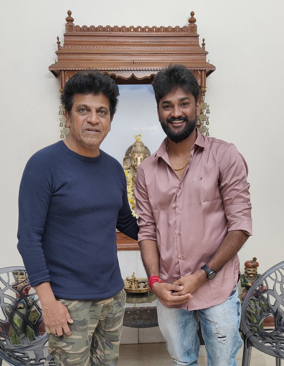 With ನಮ್ಮ @NimmaShivanna ♥️ #Shivanna #Vedha #VedhaKannada #NimmaChandan