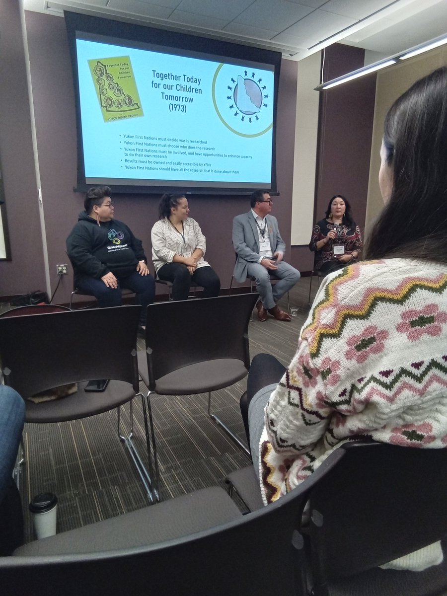 Starting off the day at #ASM2022 with a discussion on data sovereignty. <a href="/ArcticNet/">ArcticNet</a> <a href="/straightupnorth/">Gita Ljubicic</a>