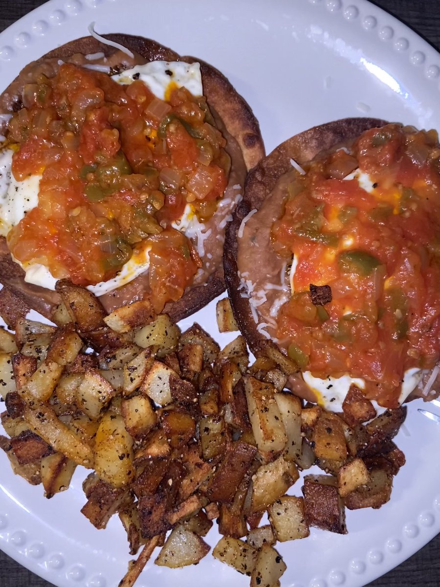 DarioD18's tweet photo. My favorite breakfast! Thank you love @bsizzzle_ https://t.co/6e5GGJrnQf