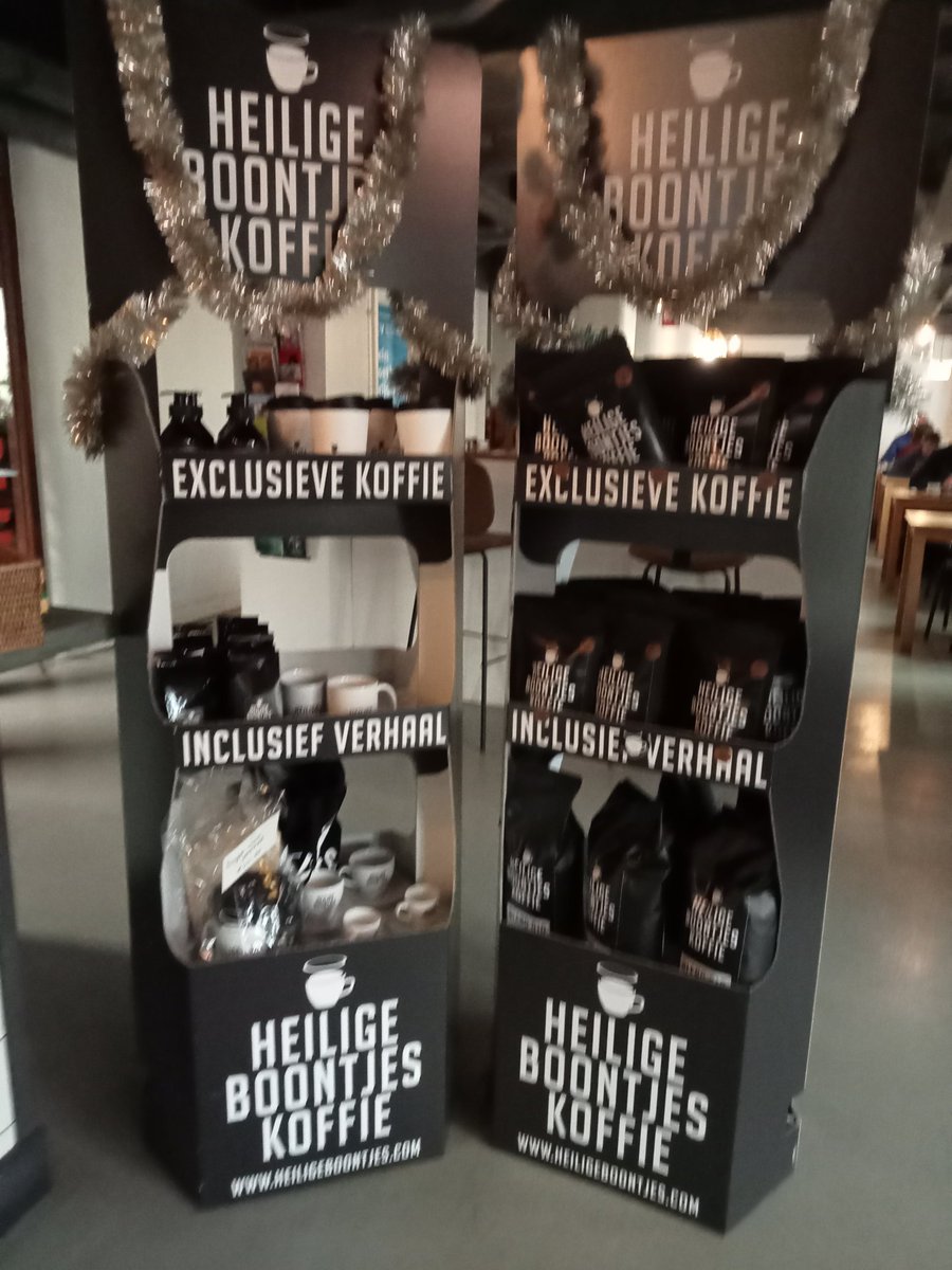 iktwitelkedag's tweet photo. Heerlijk gelunched bij de dames en heren van @heiligeboontjes
#tipvddag Ze verkopen hele leuke merchandise dus als je geen idee hebt voor een leuk kado met de feestdagen ga snel eens langs https://t.co/ery6Zt8UdO