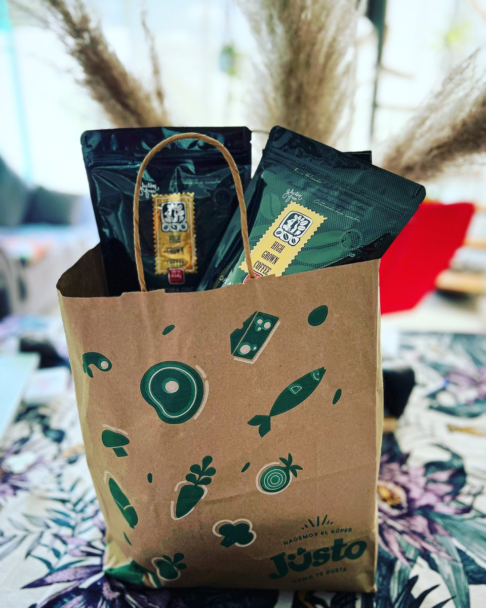 Para estas reuniones navideñas, no vayas al súper, mejor pide el súper en línea con los mejore <a href="/justomx/">Raymundo Manuel</a> y no olvides incluir el mejor café orgánico de Chiapas! 🌱☕️