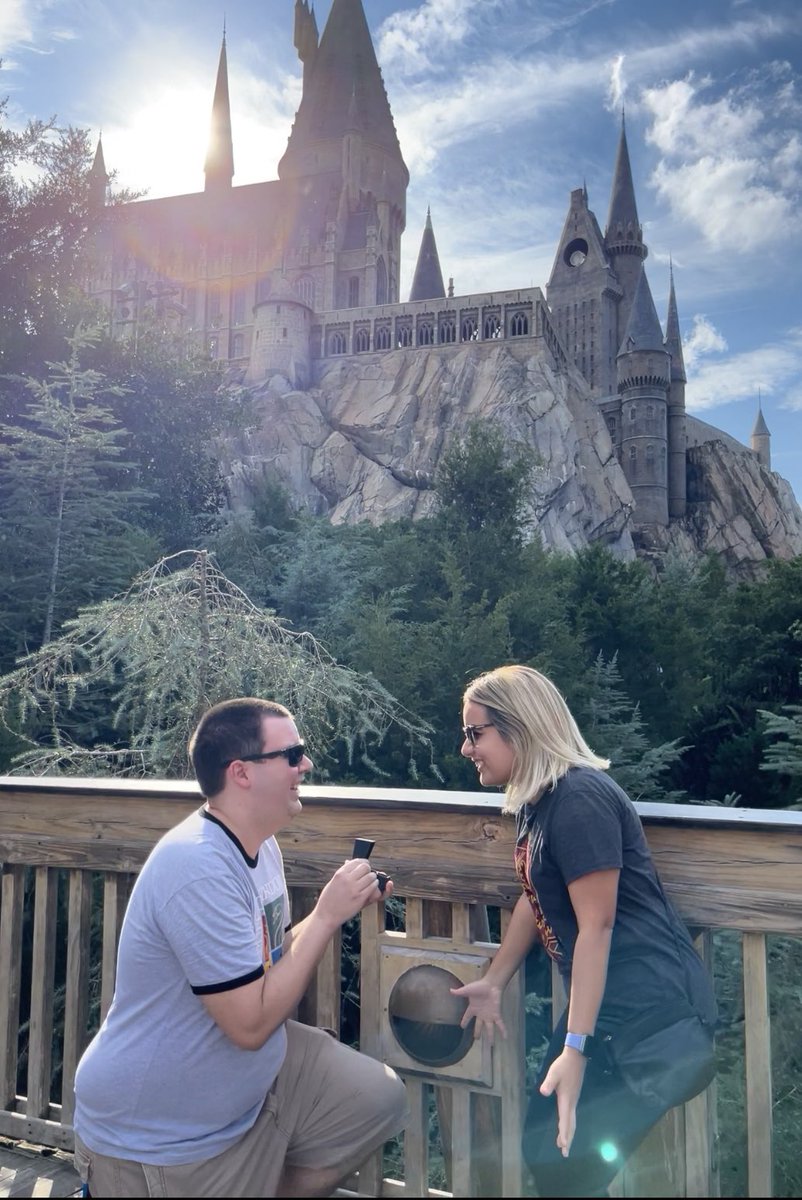 frank_amato's tweet photo. @UniversalORL The day I asked my best friend to marry me in front of Hogwarts. https://t.co/zwu61Zf6AF
