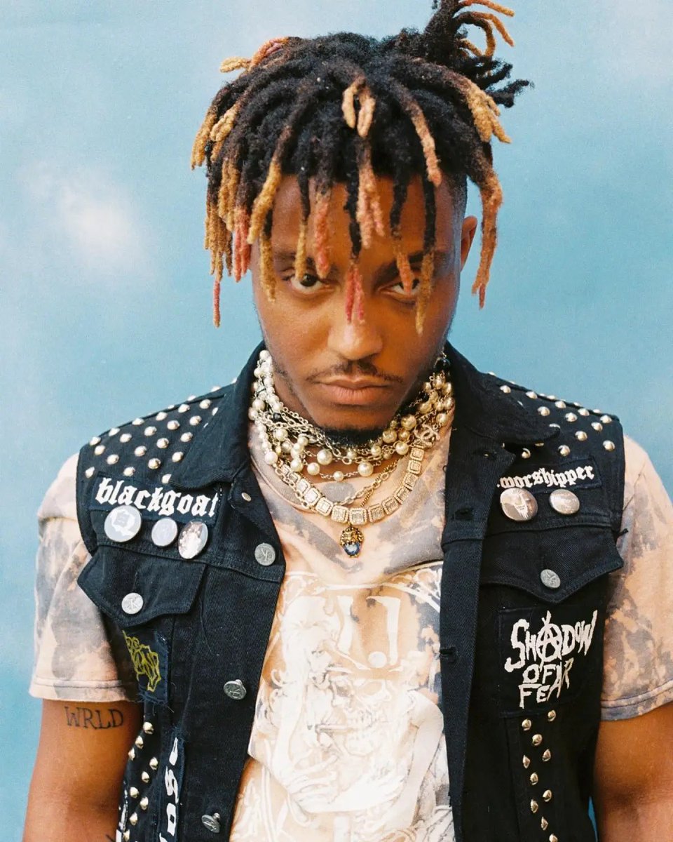 complexdiscuss's tweet photo. 3 years ago the world lost a legend #LLJW 🕊️ https://t.co/gkVJXdFqaM