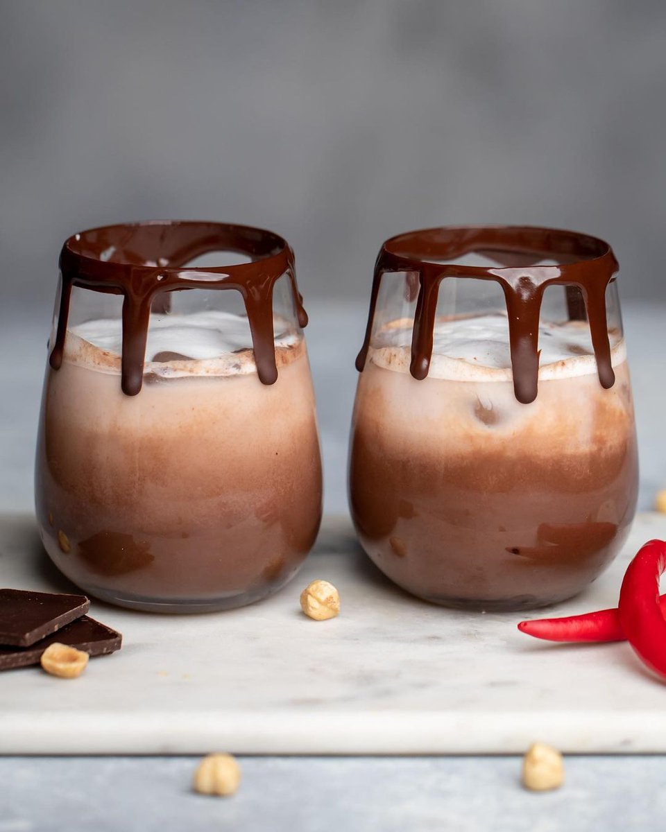 GKuvings's tweet photo. ๐ถ๏ธChili-Schokonussdrink ๐ซ
Wer will eine gesunden Chili-๐ถ๏ธ Schokonussdrink ๐ซ?
Macht euch bereit auf ein Geschmackserlebnis ๐
๐ธ und Rezept @mrs_kitchen_fairy
#kuvingsdeutschland #kuvingsgermany #slowjuicer #healthyliving #kuvings #REVO830 #EVO820 #healthyeating #vegan https://t.co/ZT8il0bYiV
