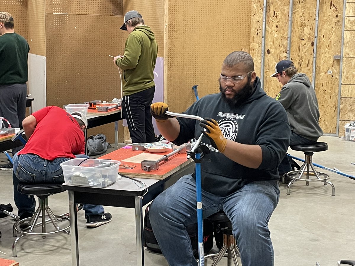 SCTCC's tweet photo. Electrical students are working diligently in the on-campus SkillsUSA competition for the chance to head to the state competition this spring. We also got a pic of the esteemed judges.
“Feeling confident” was the general consensus! #sctcc #electrical #electrician #skilledtrades https://t.co/XWLZC4AtAI
