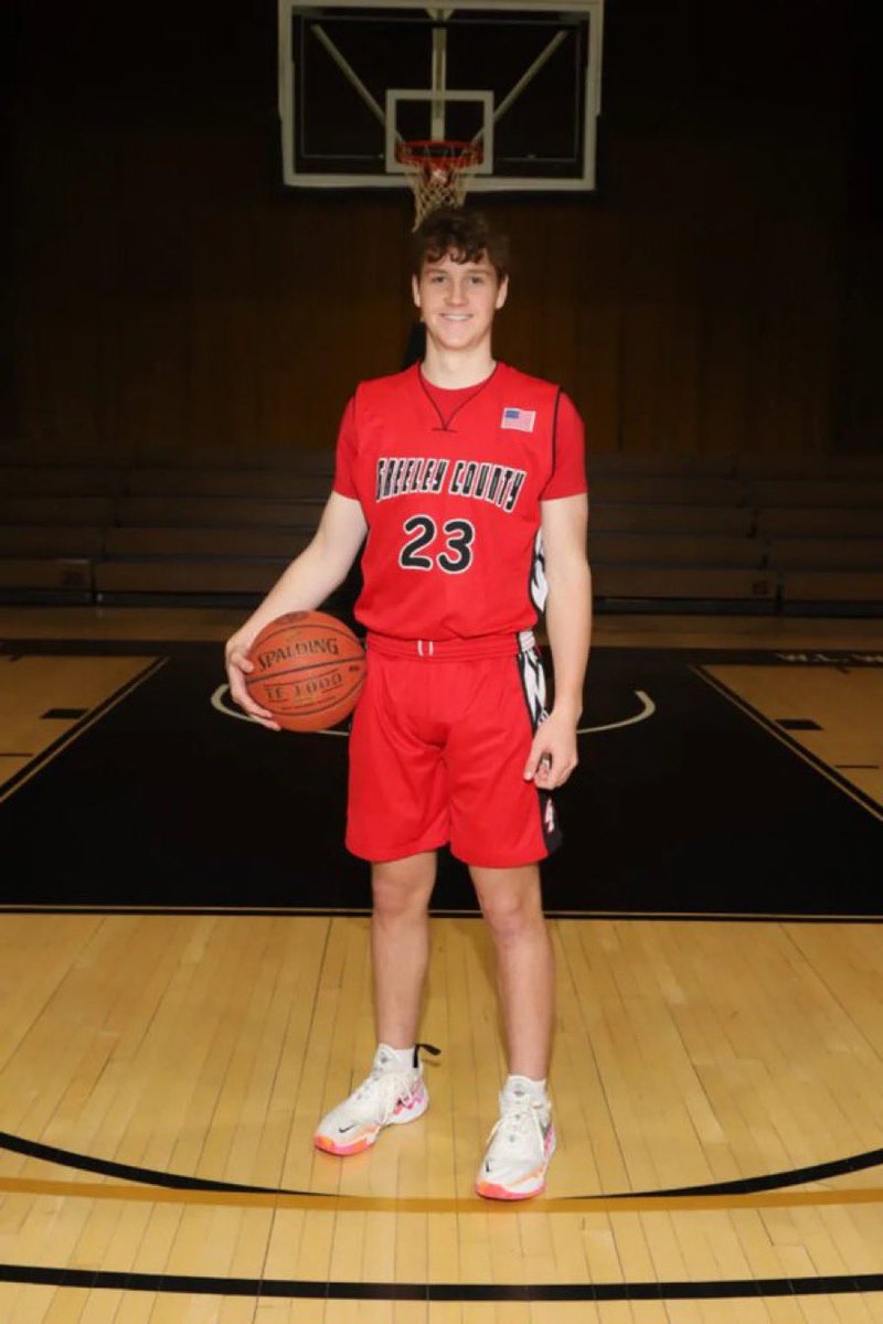 In 72 career games, senior Jaxson Brandl of Tribune-Greeley County is averaging 21.2 points, 10.4 rebounds, 2.0 assists, and 3.1 steals per game. Led the Jackrabbits to a 1A-II state title last season and had 30 points in the title game. Brandl was the 2022 SIK 1A-II POY.