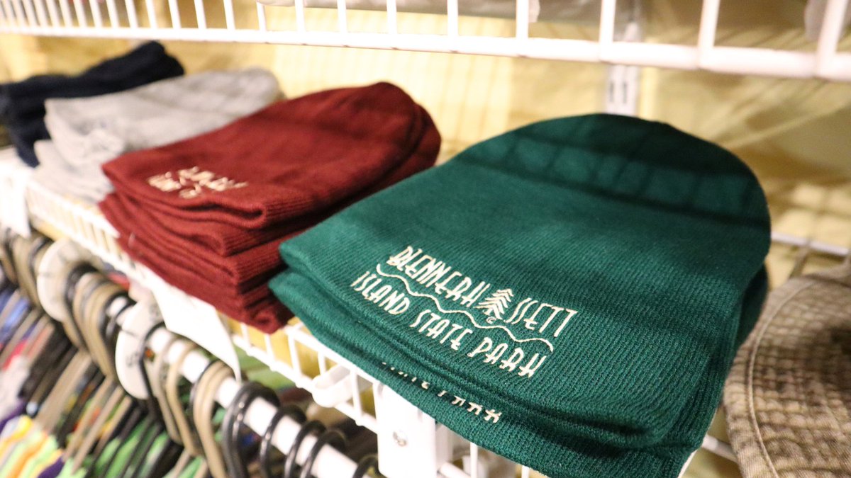 visitpkb's tweet image. Are you a fan of Blennerhassett Island State Park? Find merch like hats, mugs, and ornaments at the Blennerhassett Museum Gift Shop at 137 Juliana Street in Parkersburg, WV. #visitpkb