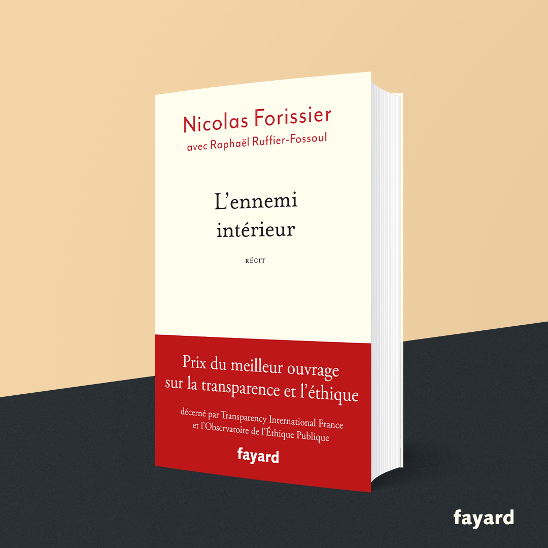 "L'ennemi intérieur" de Nicolas Forissier a reçu le Prix du meilleur ouvrage sur la transparence et l'éthique. Le récit du plus grand scandale d’évasion fiscale du siècle et l’incroyable procès qui a conduit à la plus lourde amende de la justice française à une banque. <a href="/TI_france/">Transparency International France</a>