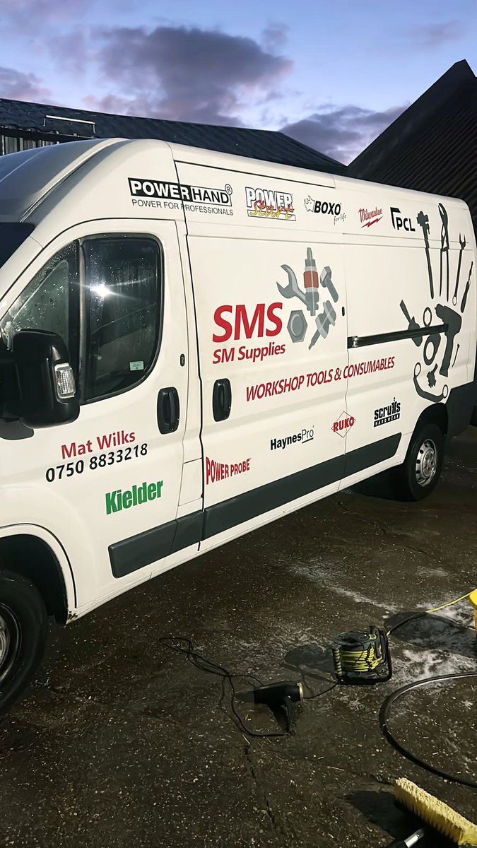 Good to see SM Supplies, local tool van, out and about stocking plenty of Kielder tools 🚛 🤩