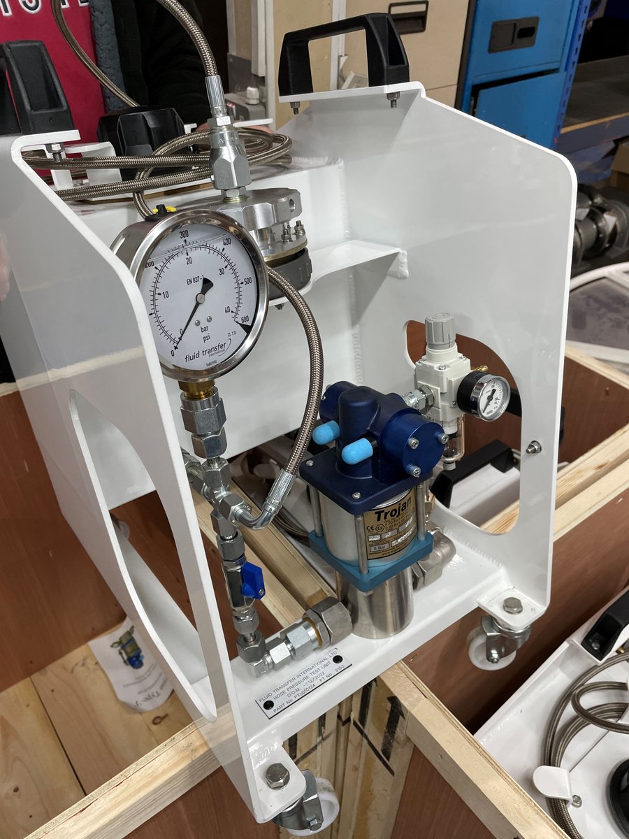 FluidTransferUK's tweet photo. Three-off FT-010124 Hose Pressure Test Pump Assemblies, completed and ready to be despatch to our customer in Europe, #hosetesting #aviation #fluidtransfer #fti #ukmanufacturing https://t.co/8OdTnibhDo
