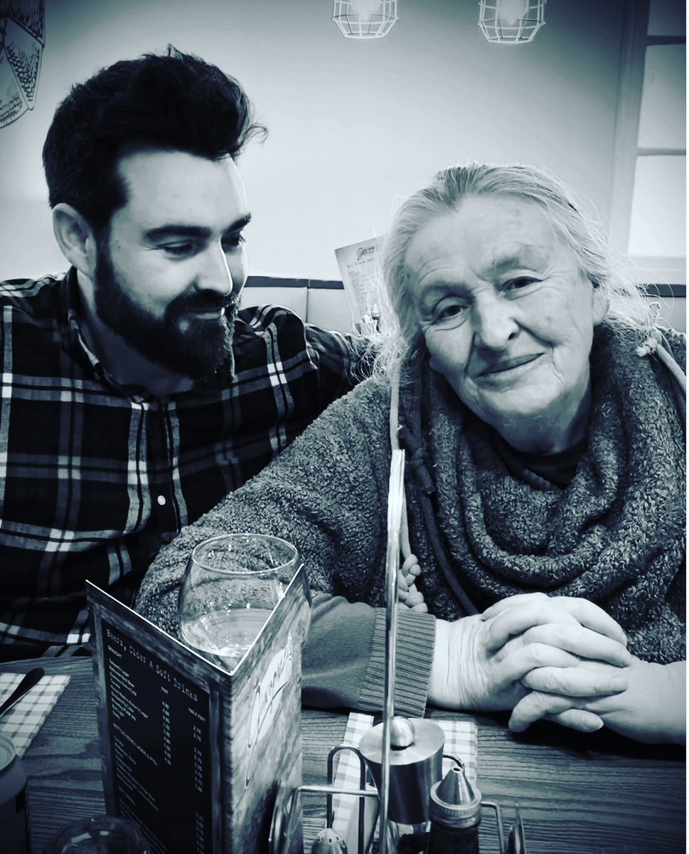 037robots's tweet photo. I will miss you everyday mum x

https://t.co/5aXallUaVJ https://t.co/Is9uirJ7e3