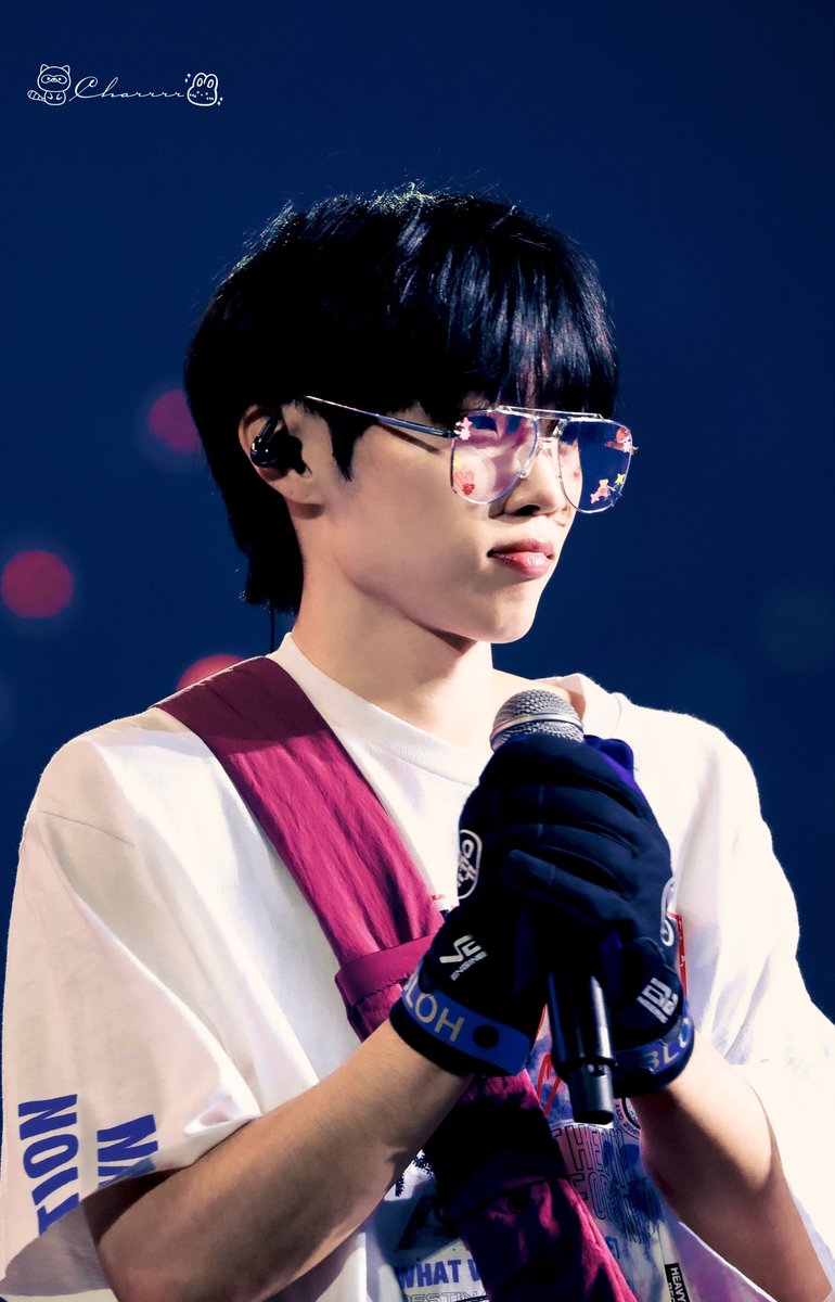 Charrrr999's tweet photo. 221203 The B Road Day 1+2

😎✨ Collection

#더보이즈 #THEBOYZ #선우 #SUNWOO https://t.co/PaahWv9oGH
