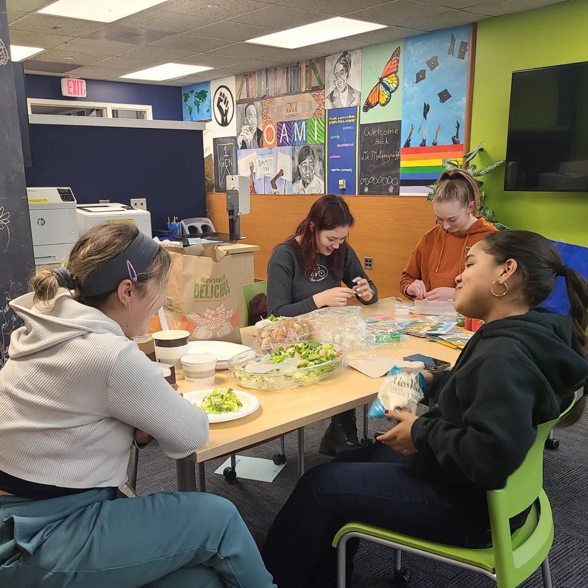 UMfirstgen tweet media