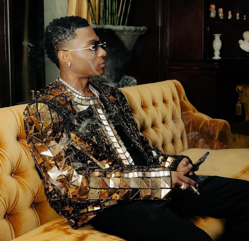 sakpo00007_'s tweet photo. FIRST African Artiste to earn RIAA PLATINUM — WIZKID

FIRST African Artiste to earn RIAA DIAMOND — WIZKID

Some things can never change, BIG WIZ = GREATNESS! 🦅 https://t.co/usVFQyQ14q